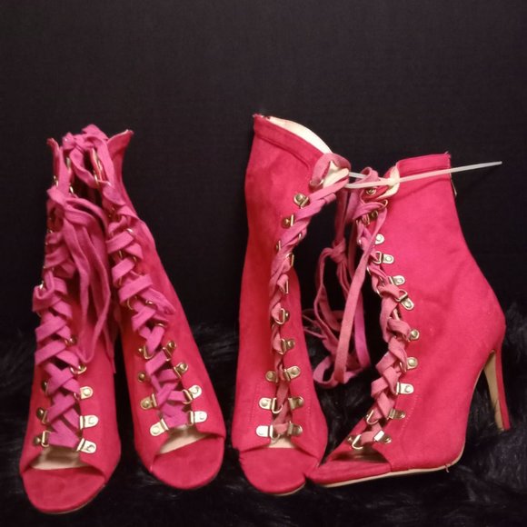 Stylish Red Lace-Up Ankle Boots - Picture 1 of 3